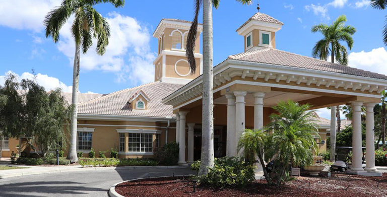 Aston Gardens Senior Living Community | Florida Senior Living